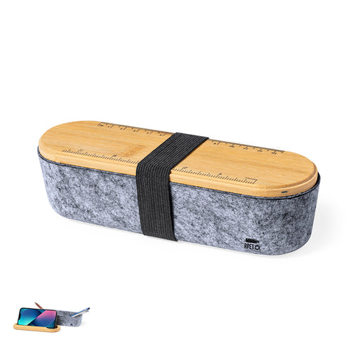 Original case in nature line, with bamboo lid and RPET felt body, the result of the combination of the recycling processes of plastic materials along with the millenary technique of felt manufacturing, resulting in...