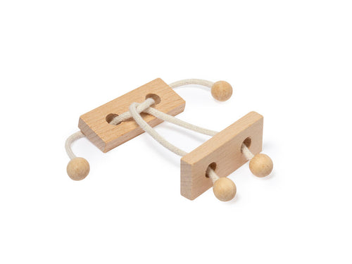 2-piece skill game made of wood - Griffon Personalised