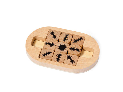 Skill game made of wood, consisting of 9 pieces and a board - Jatrex Personalised