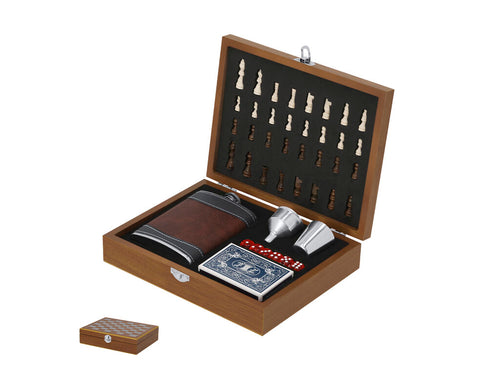 Original hip flask set with wood finish and chessboard design - Menzie Personalised