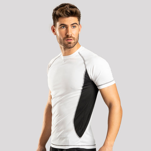 Technical adult T-shirt made of 100% breathable polyester (135 g/m²) - Combi Personalised