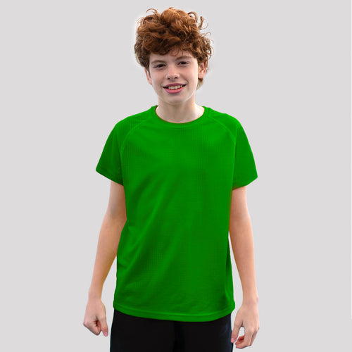 Technical t-shirt for kids in dynamic material, highly breathable and made of 100% polyester fabric of 125g/m2 Personalised